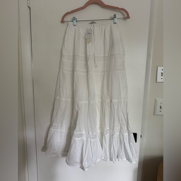 Abercrombie Tie-Waist Tiered Maxi Skirt - Picture 2 of 4